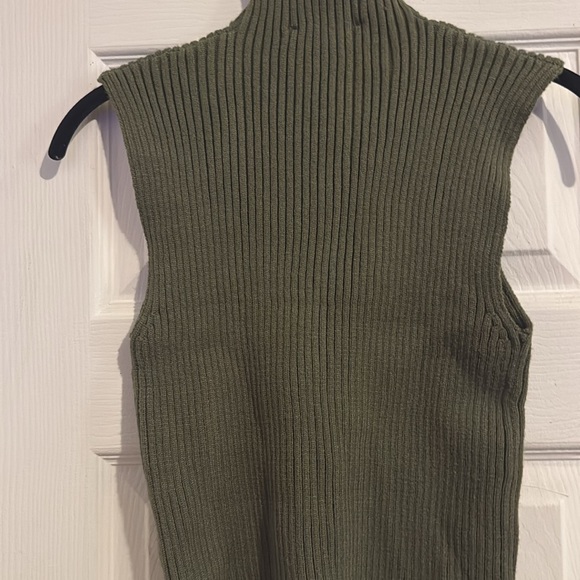 ZARA WOMEN RIBBED KNIT CROP MOCK NECK OLIVE Green TOP SIZE L.NEW WITH TAG - Picture 3 of 7